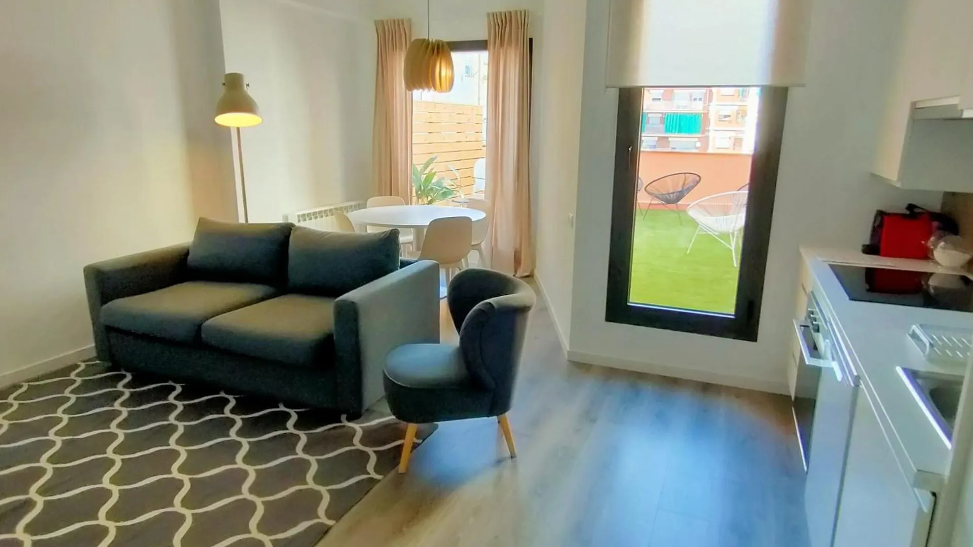Mediterranean Barcelona Apartments contacts